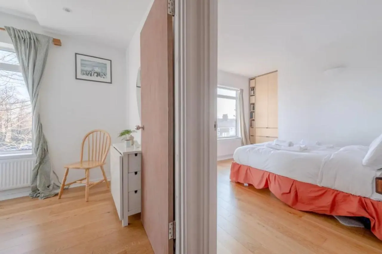 Peaceful 2 Bedroom Flat With Roof Terrace - Hackney 伦敦 0*,  英国