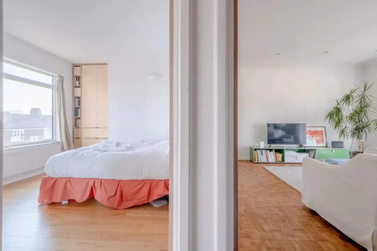 Peaceful 2 Bedroom Flat With Roof Terrace - Hackney 伦敦 公寓