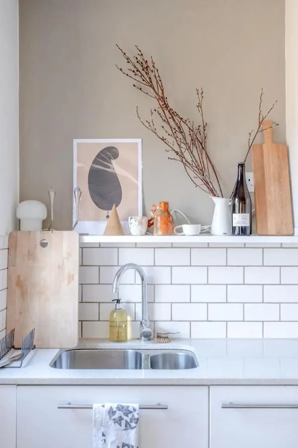 Peaceful 2 Bedroom Flat With Roof Terrace - Hackney 伦敦 0*,  英国