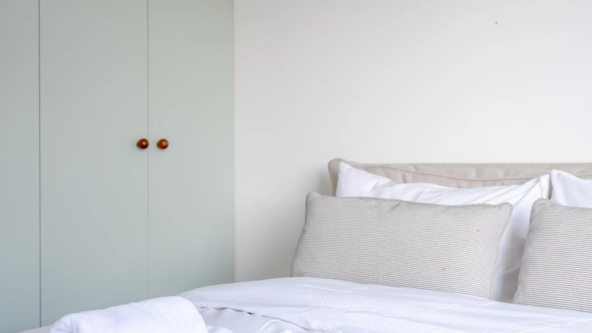 Peaceful 2 Bedroom Flat With Roof Terrace - Hackney 伦敦 公寓