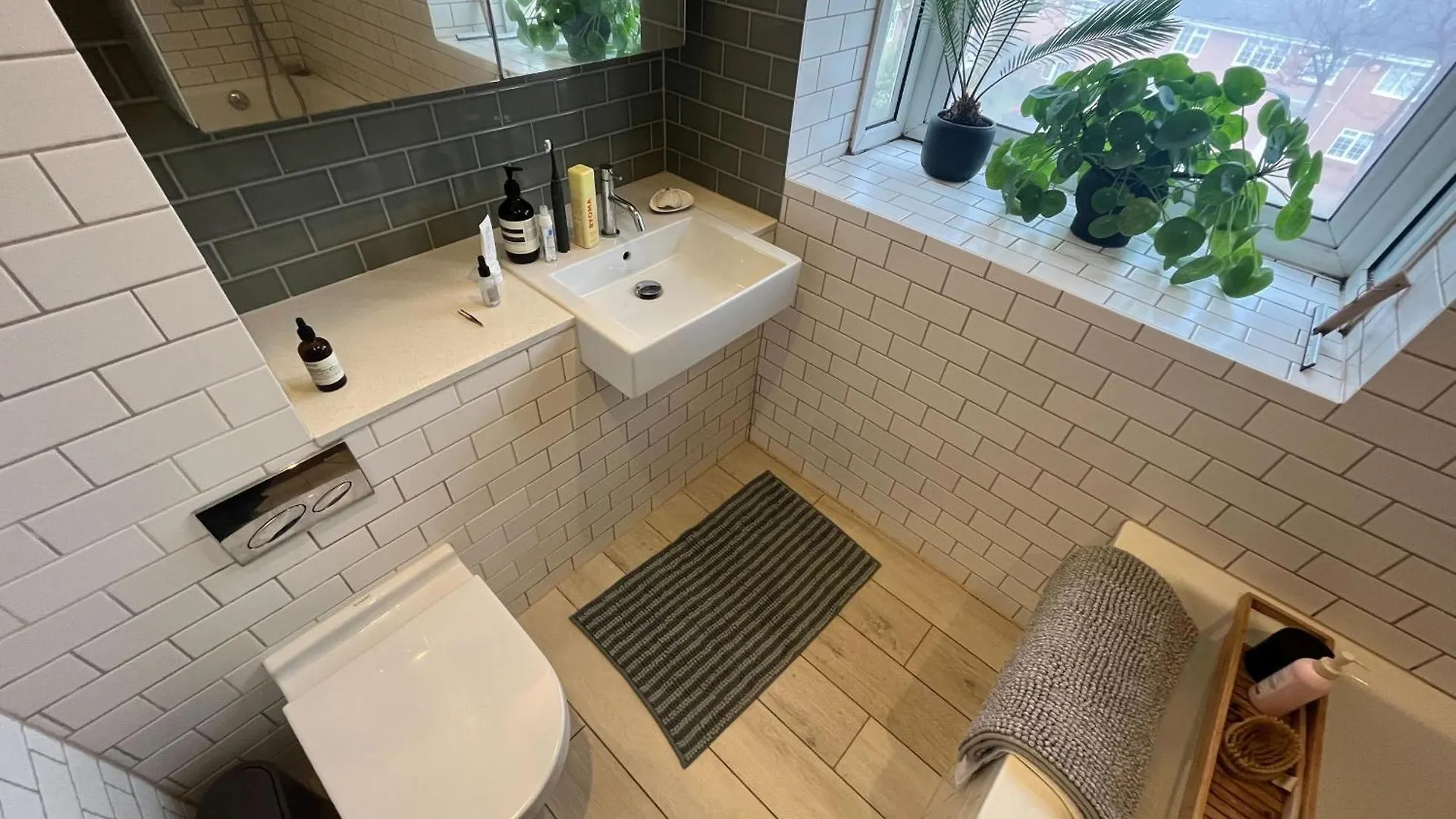Peaceful 2 Bedroom Flat With Roof Terrace - Hackney 伦敦 公寓